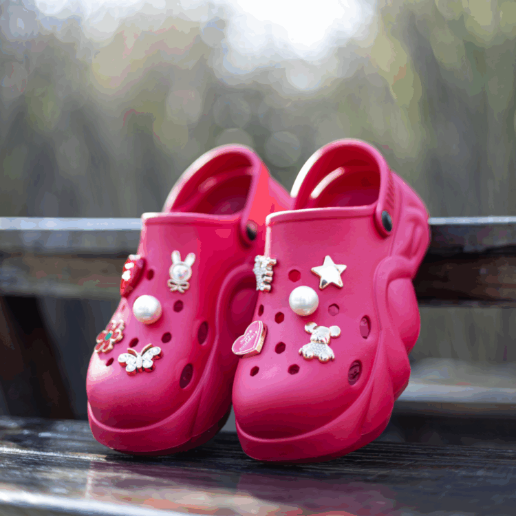 Valentine clogs red